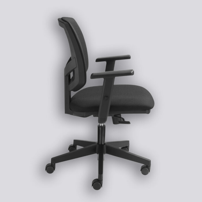 De TKS 1739 is een kwalitatief goede bureaustoel waar alles opzit wat u nodig heeft voor een goede werkhouding tijdens het zitten.